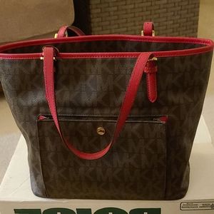Like New Michael Kors Bag